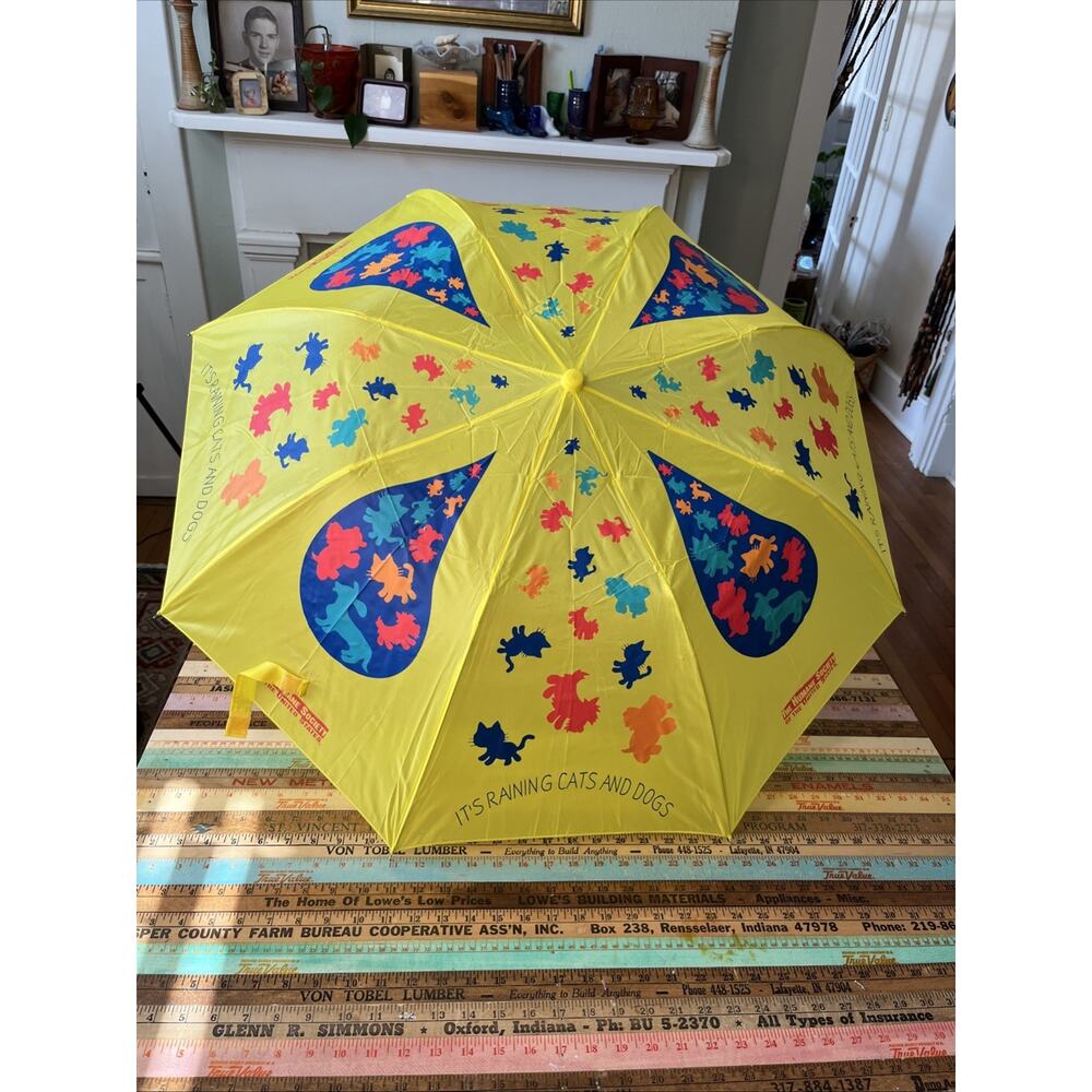 Vintage Yellow Umbrella It’s Raining Cats & Dogs The Humane Society Of The US